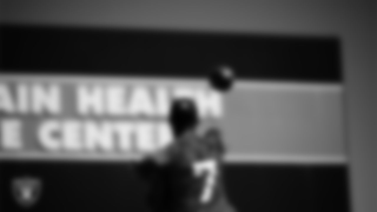 Las Vegas Raiders quarterback Geno Smith (7) at a workout during phase two of the offseason program at Intermountain Health Performance Center.