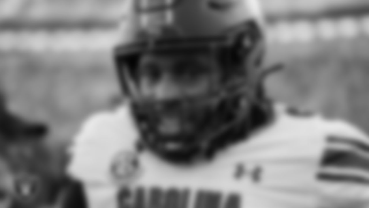 DT Tonka Hemingway
Fourth Round (135th Pick Overall)
South Carolina