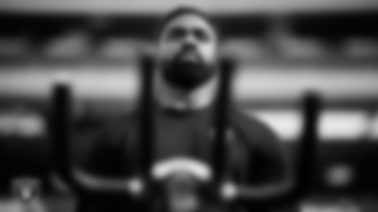 Las Vegas Raiders running back Raheem Mostert (31) warming up before the regular season away game against the Los Angeles Chargers at SoFi Stadium.