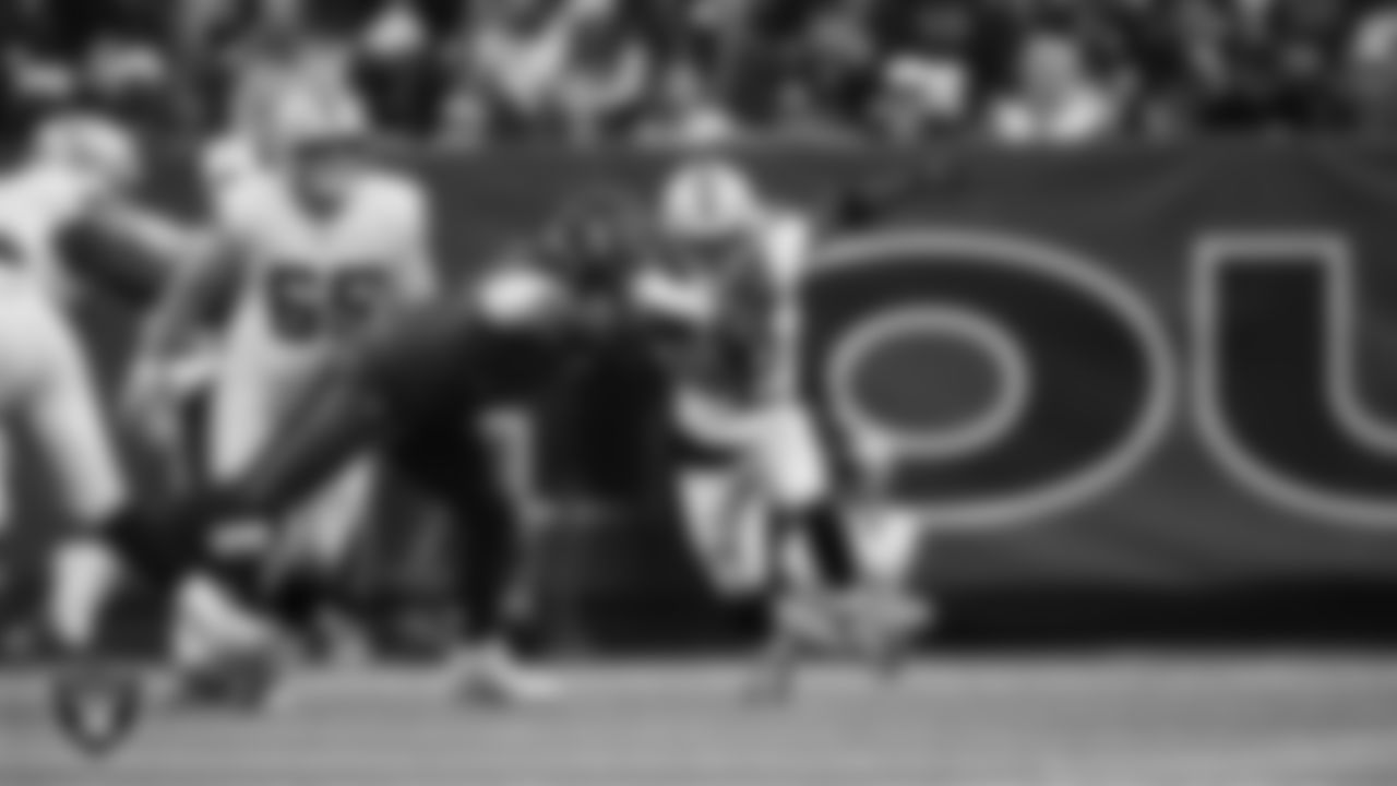 Las Vegas Raiders running back Ashton Jeanty (2) rushes during the regular season away game against the Houston Texans at NRG Stadium.