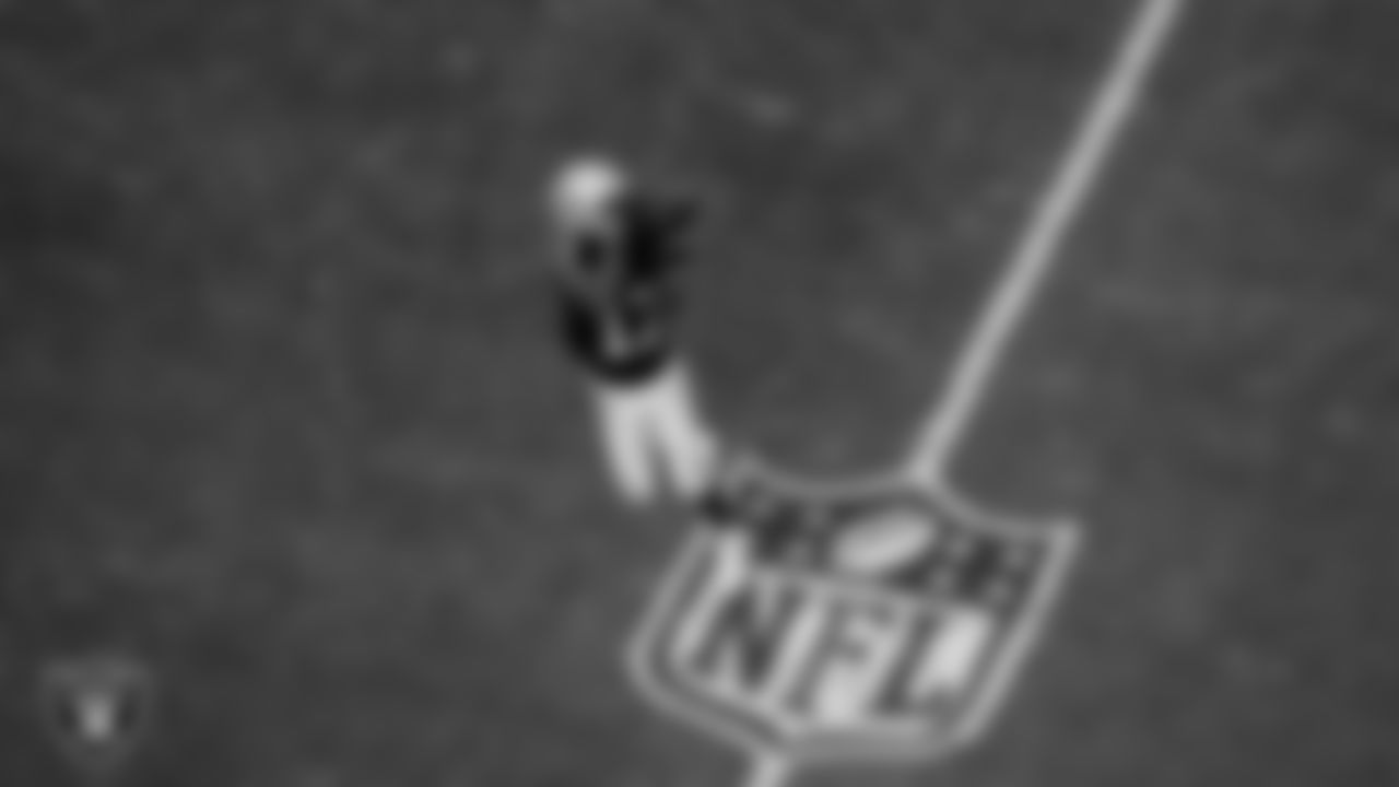 Las Vegas Raiders wide receiver Tyler Lockett (17) during the regular season home game against the Cleveland Browns at Allegiant Stadium.