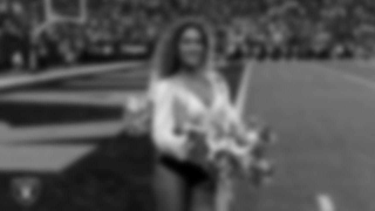 Raiderette Jenna on the sidelines during the regular season home game against the Jacksonville Jaguars at Allegiant Stadium.