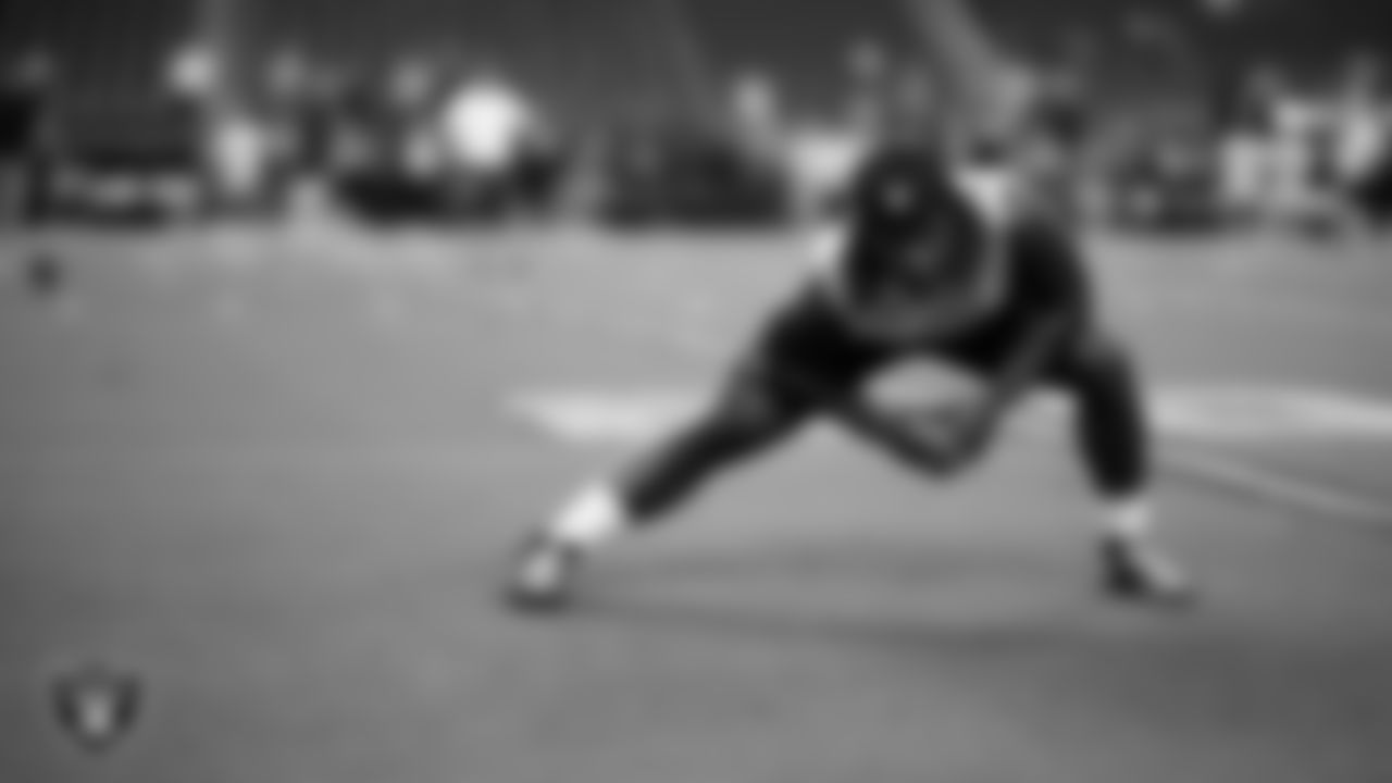 Las Vegas Raiders running back Ashton Jeanty (2) warming up before the regular season home game against the Los Angeles Chargers at Allegiant Stadium.