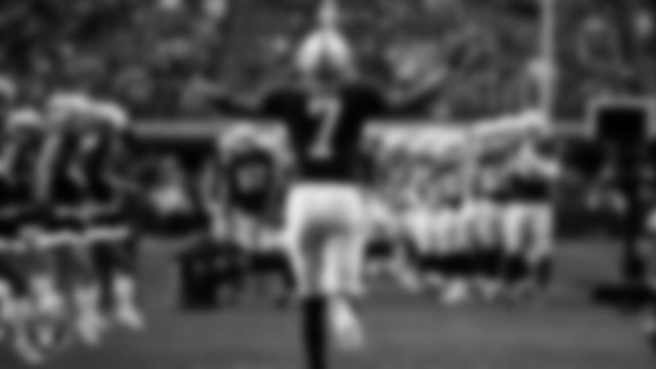 Las Vegas Raiders quarterback Geno Smith (7) is introduced onto the field before the regular season home game against the New York Giants at Allegiant Stadium.