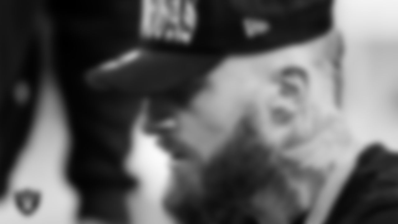 Las Vegas Raiders defensive end Maxx Crosby (98) on the sidelines during the regular season home game against the Kansas City Chiefs at Allegiant Stadium.