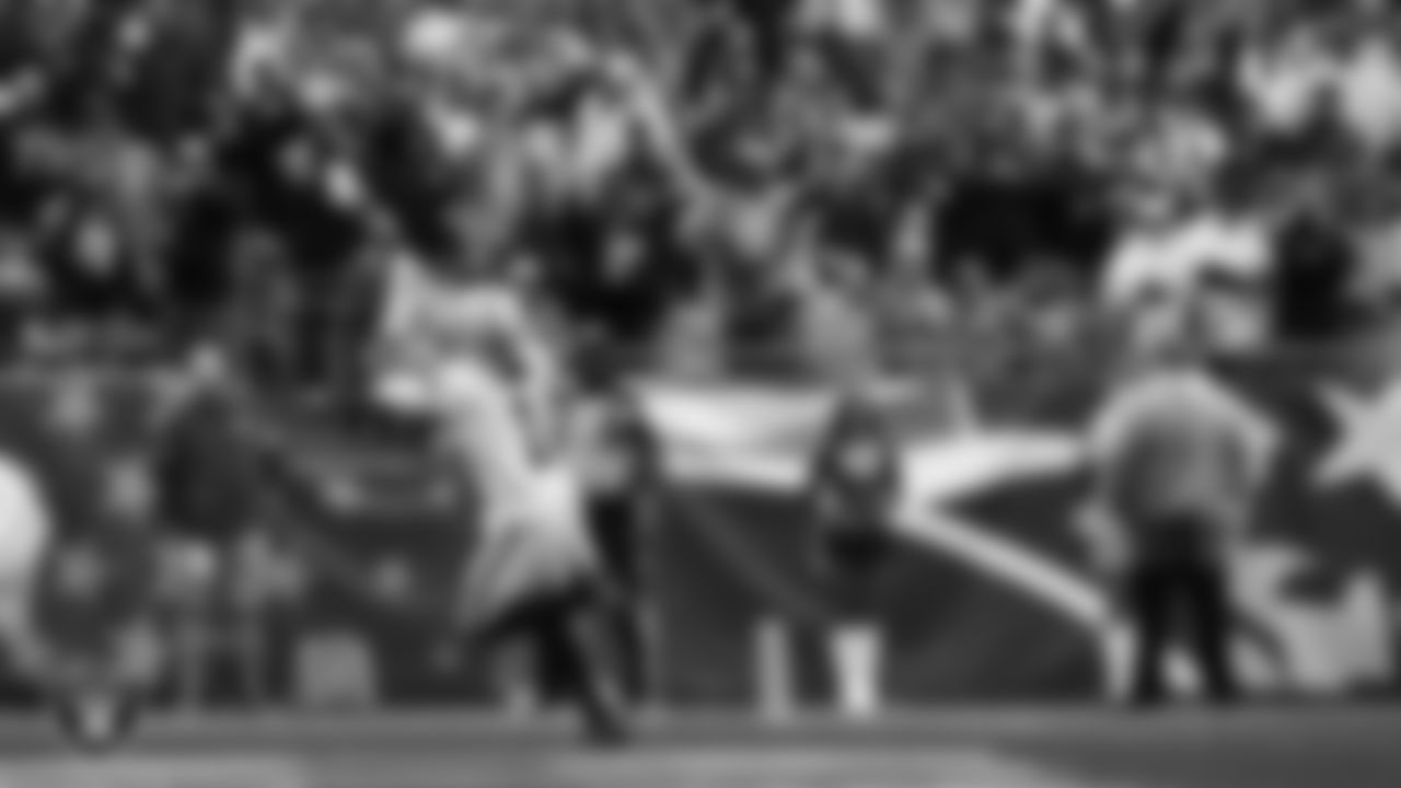 Las Vegas Raiders wide receiver Tre Tucker (1) goes for a 26-yard touchdown catch during the regular season away game against the New England Patriots at Gillette Stadium.