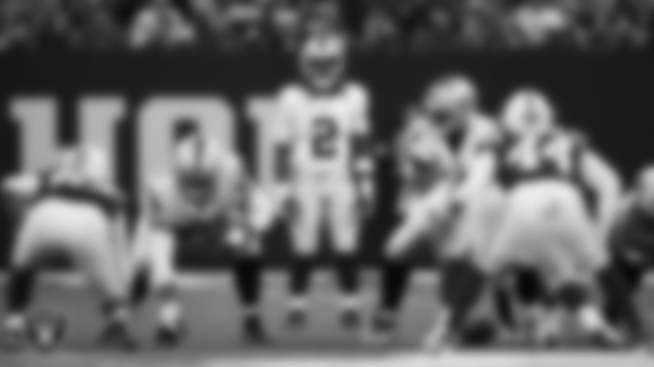 Las Vegas Raiders running back Ashton Jeanty (2) lines up before the snap during the regular season away game against the Indianapolis Colts at Lucas Oil Stadium.
