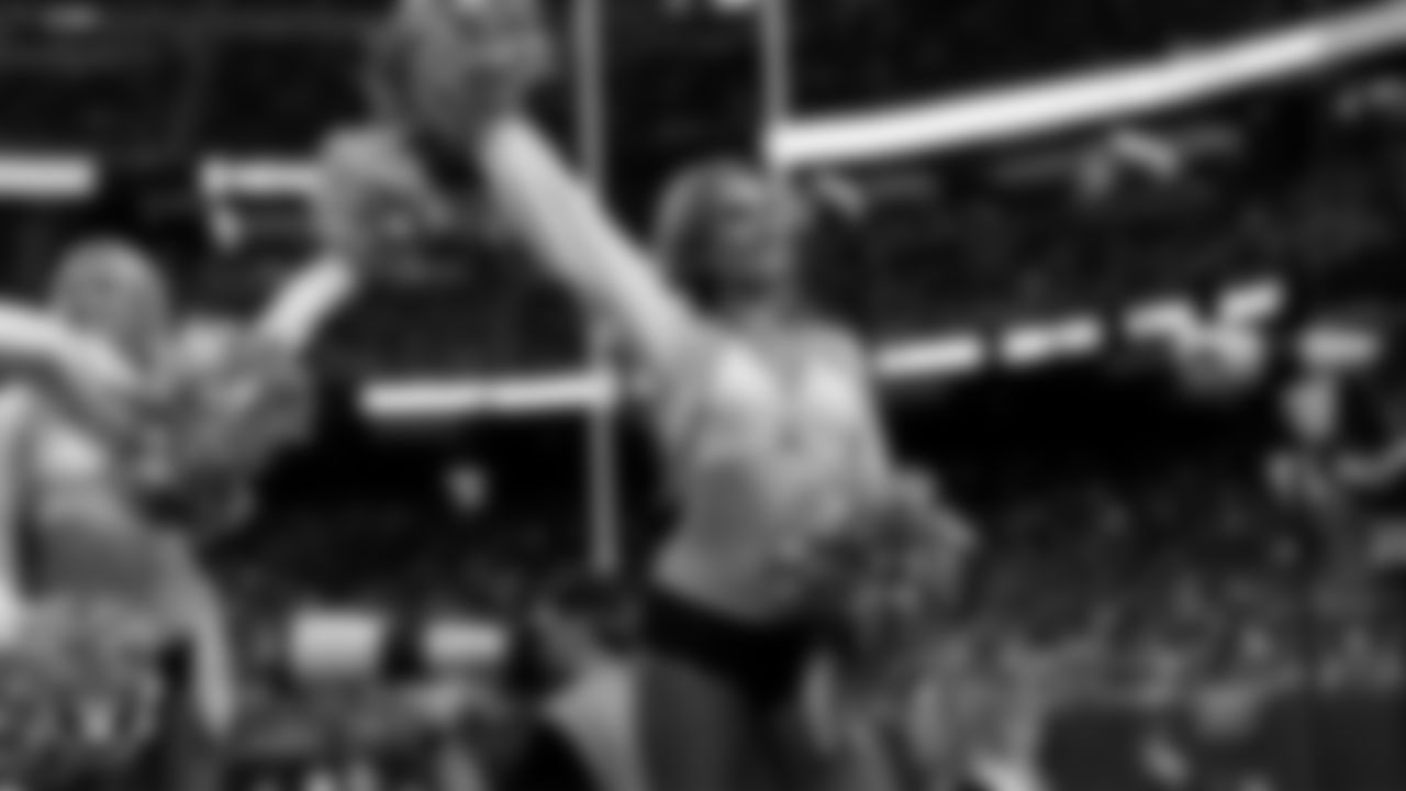 Raiderette Madisyn on the sidelines during the regular season home game against the Cleveland Browns at Allegiant Stadium.