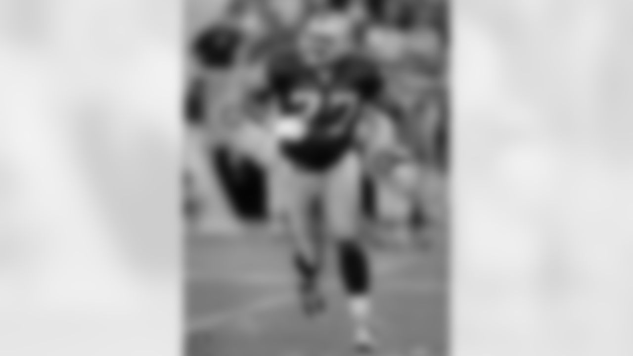 G/T Toby Myles (2000-01)
Jackson State University
