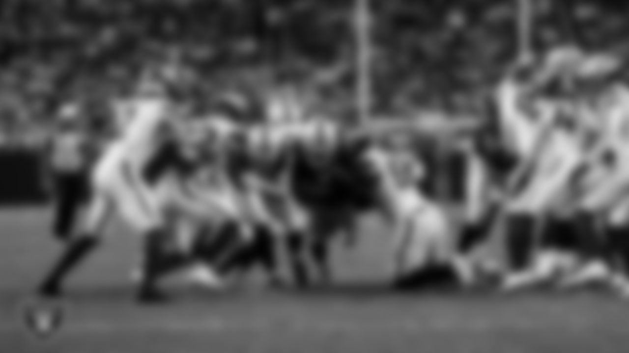 Las Vegas Raiders running back Ashton Jeanty (2) rushes during the regular season home game against the Denver Broncos at Allegiant Stadium.