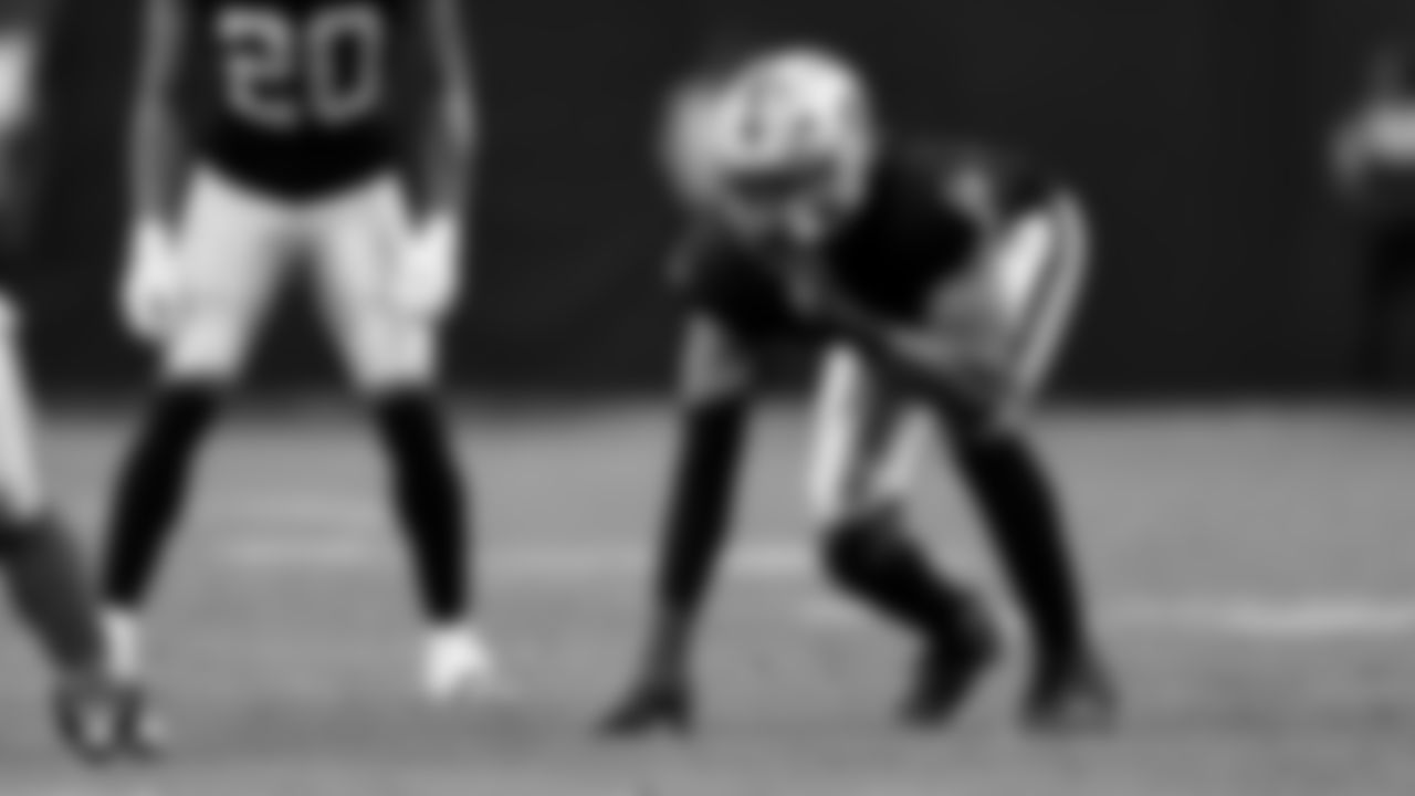 Las Vegas Raiders defensive end Tyree Wilson (9) during the regular season home game against the New York Giants at Allegiant Stadium.