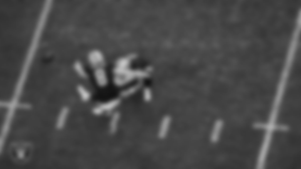 Las Vegas Raiders kicker Daniel Carlson (8) kicks a 42-yard field goal during the regular season home game against the New York Giants at Allegiant Stadium.