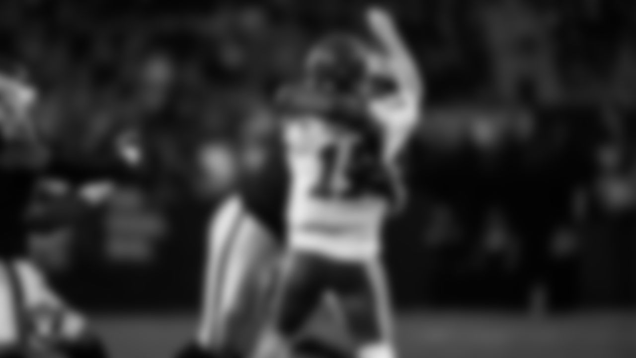 Las Vegas Raiders defensive tackle Thomas Booker IV (99) pressures the quarterback during the regular season home game against the Kansas City Chiefs at Allegiant Stadium.