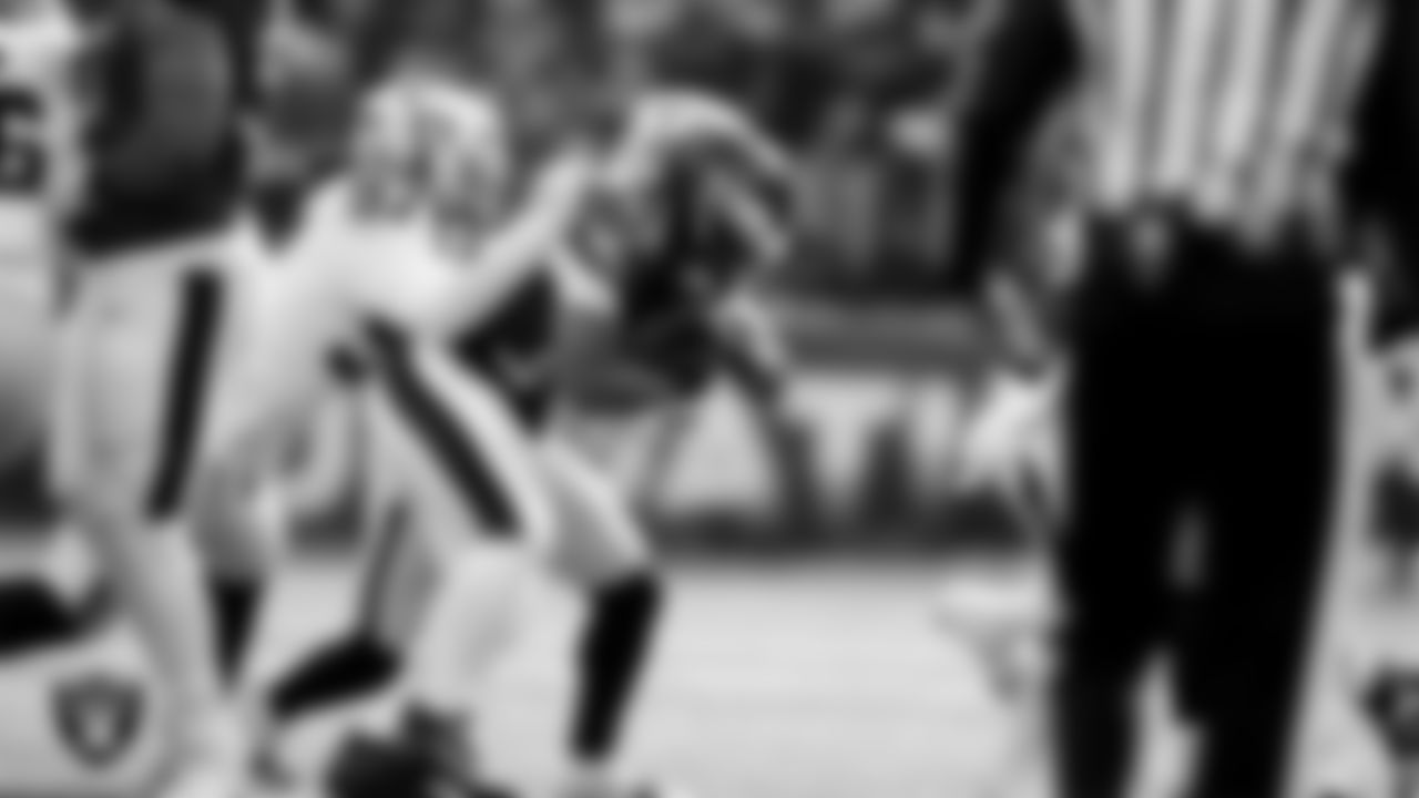 Las Vegas Raiders defensive tackle Tonka Hemingway (97) during the regular season away game against the Philadelphia Eagles at Lincoln Financial Field.