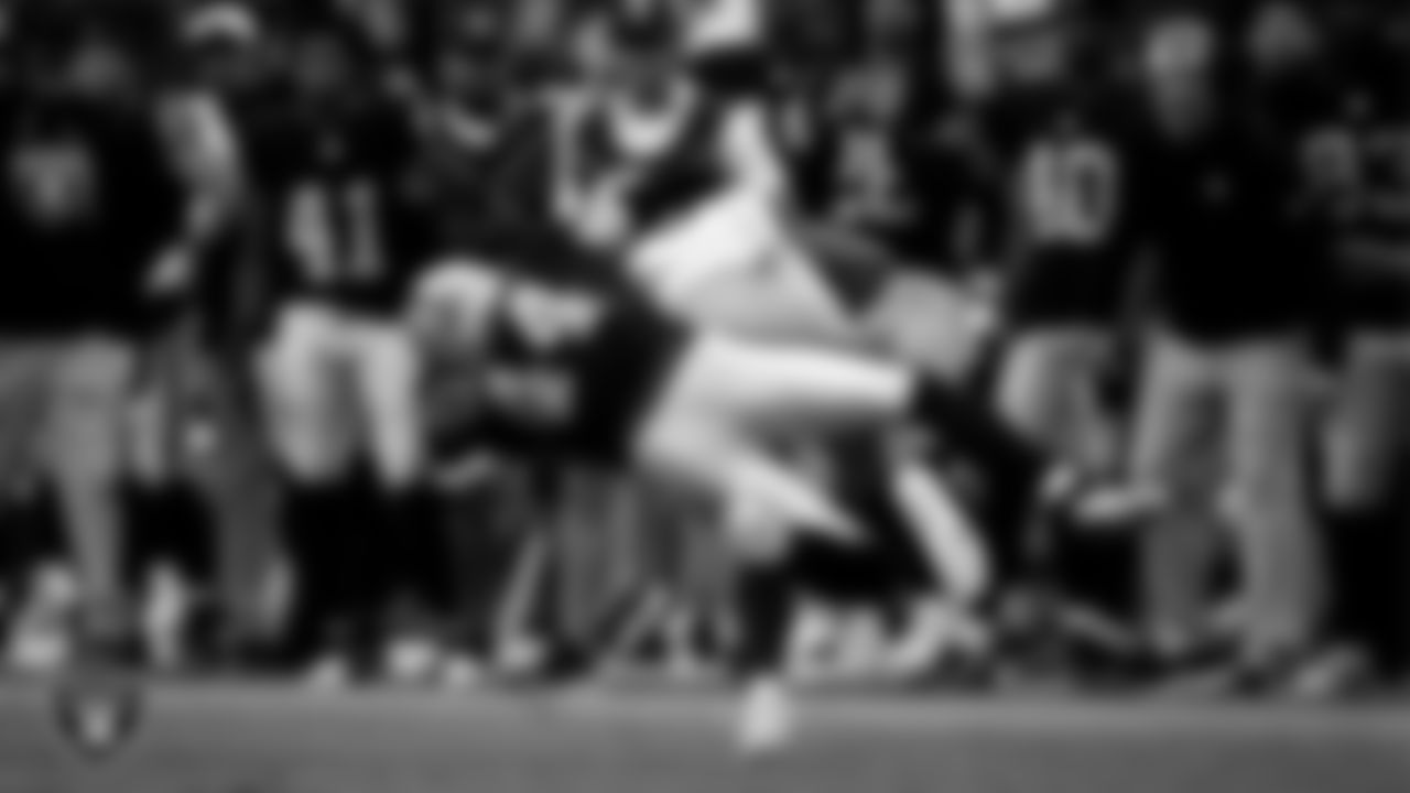 Las Vegas Raiders linebacker Tommy Eichenberg (44) makes a tackle during the preseason home game against the San Francisco 49ers at Allegiant Stadium.