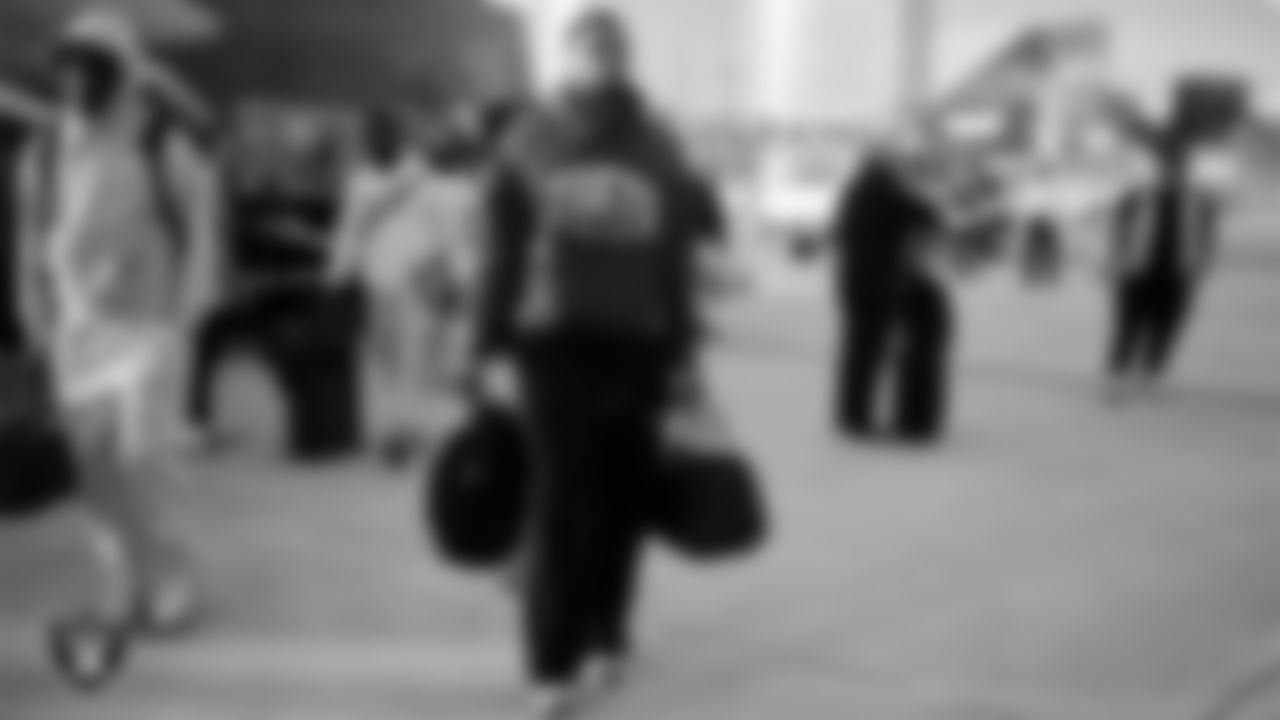 Las Vegas Raiders defensive tackle Jonah Laulu (96) departs for the regular season away game against the Houston Texans.