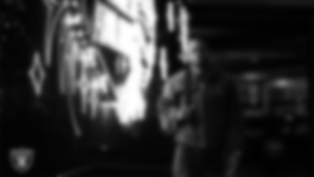 Las Vegas Raiders quarterback Geno Smith (7) arrives to the regular season home game against the Dallas Cowboys at Allegiant Stadium.