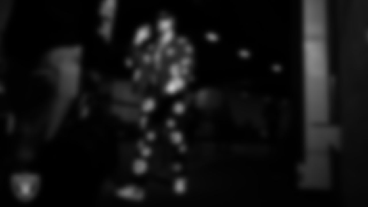 Las Vegas Raiders defensive end Maxx Crosby (98) arrives to the regular season away game against the Denver Broncos at Empower Field at Mile High.