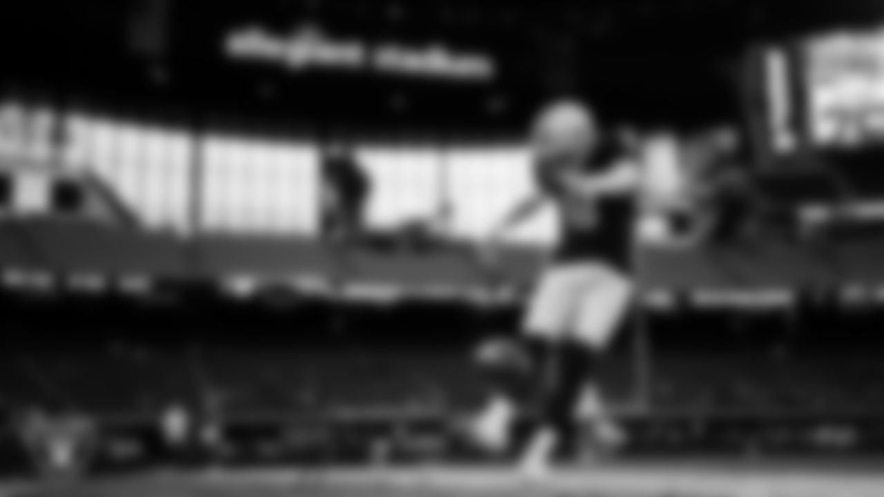 Las Vegas Raiders kicker Daniel Carlson (8) warming up before the regular season home game against the Kansas City Chiefs at Allegiant Stadium.