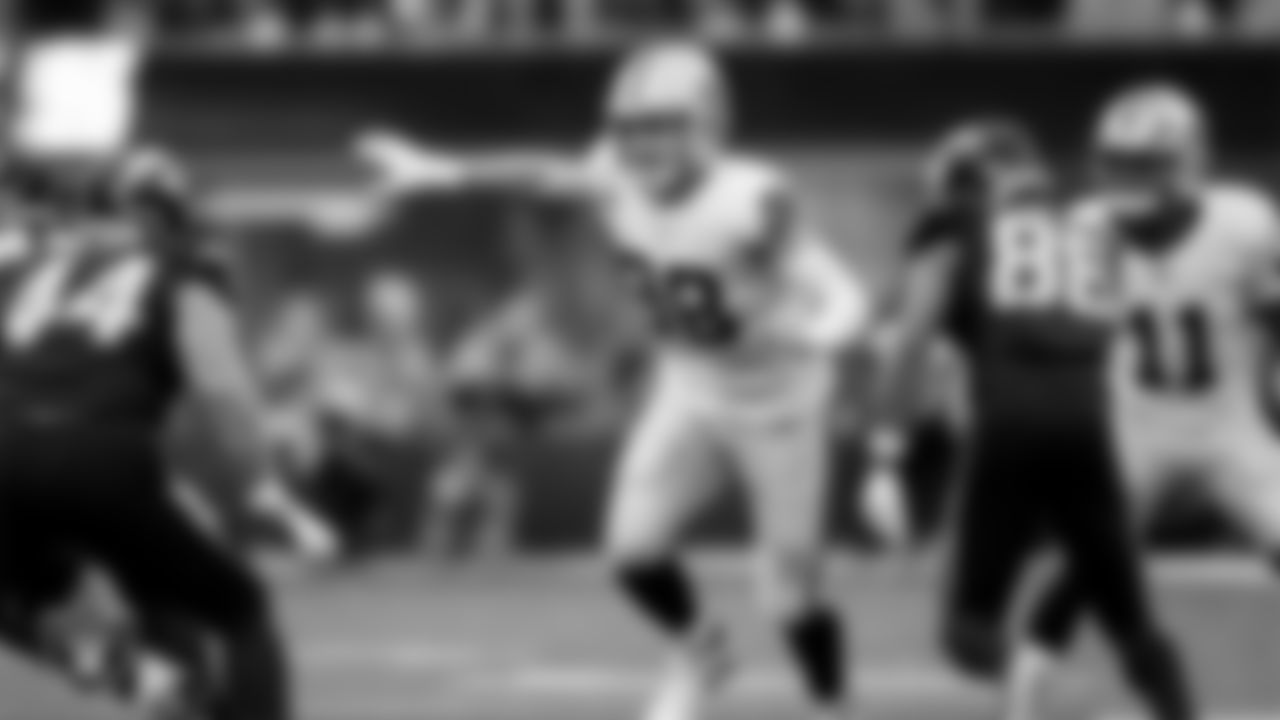 Las Vegas Raiders defensive end Maxx Crosby (98) during the regular season away game against the Los Angeles Chargers at SoFi Stadium.