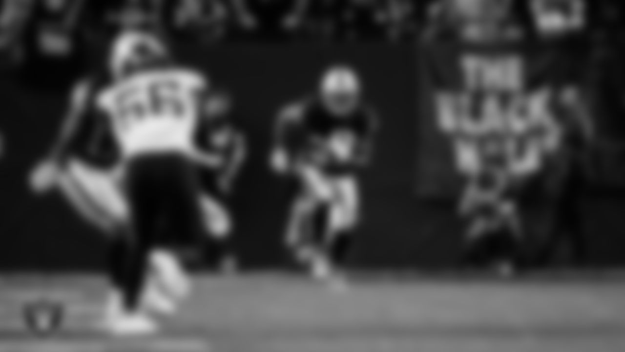 Las Vegas Raiders running back Raheem Mostert (31) returns a kickoff during the regular season home game against the Jacksonville Jaguars at Allegiant Stadium.