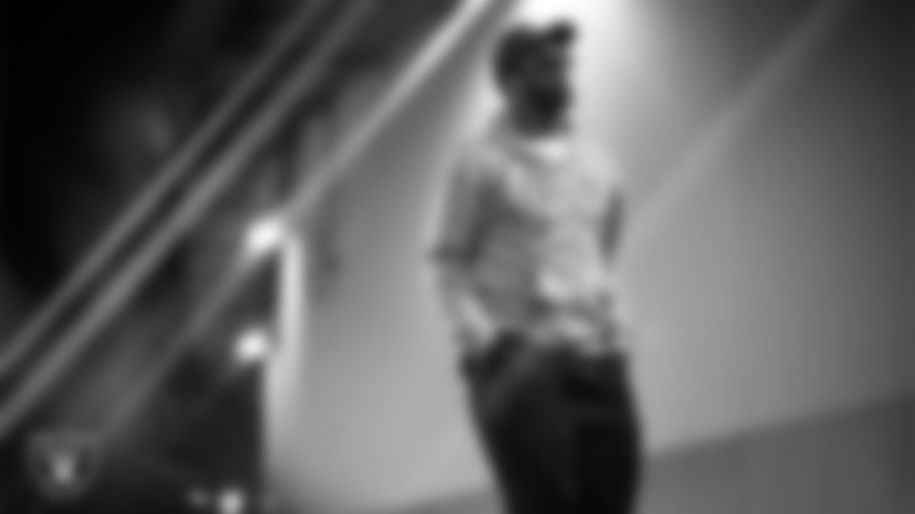 Las Vegas Raiders quarterback Geno Smith (7) arrives to the regular season away game against the Los Angeles Chargers at SoFi Stadium.