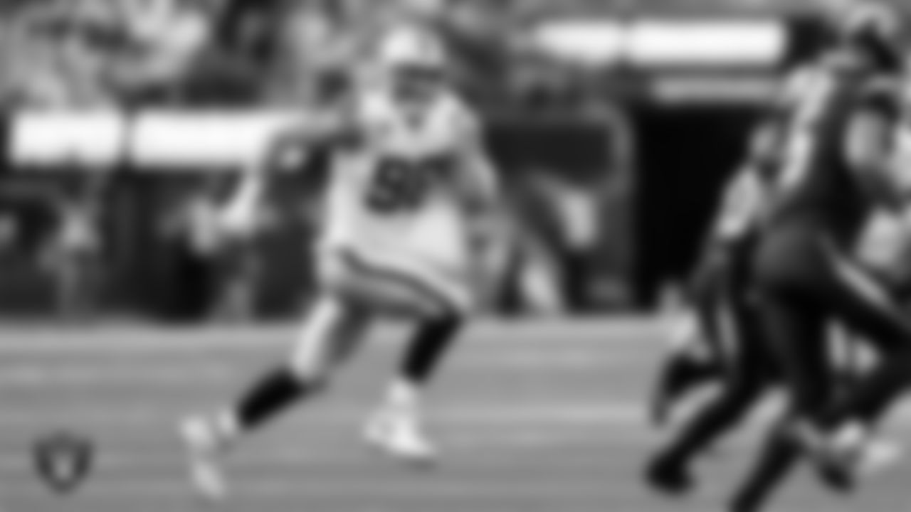 Las Vegas Raiders defensive end Maxx Crosby (98) during the regular season away game against the Los Angeles Chargers at SoFi Stadium.