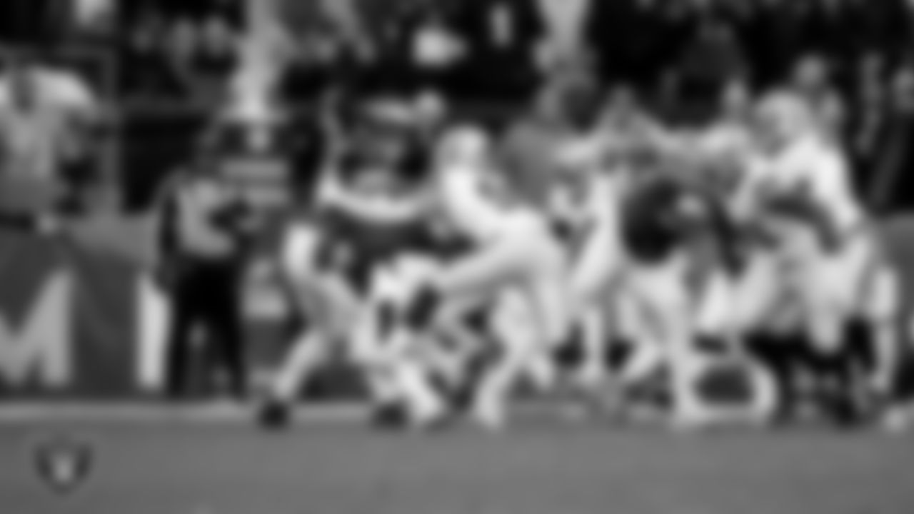 Las Vegas Raiders defensive end Maxx Crosby (98) during the regular season away game against the Philadelphia Eagles at Lincoln Financial Field.