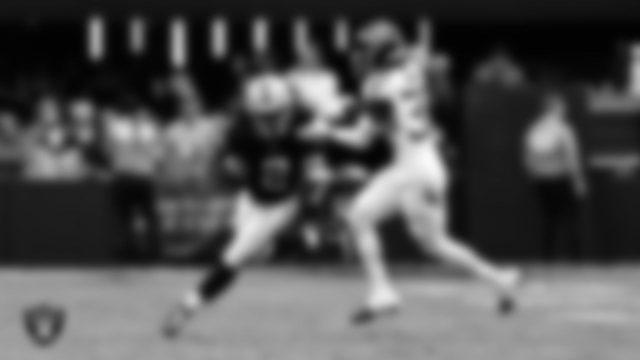 Las Vegas Raiders running back Ashton Jeanty (2) during the regular season home game against the Tennessee Titans at Allegiant Stadium.