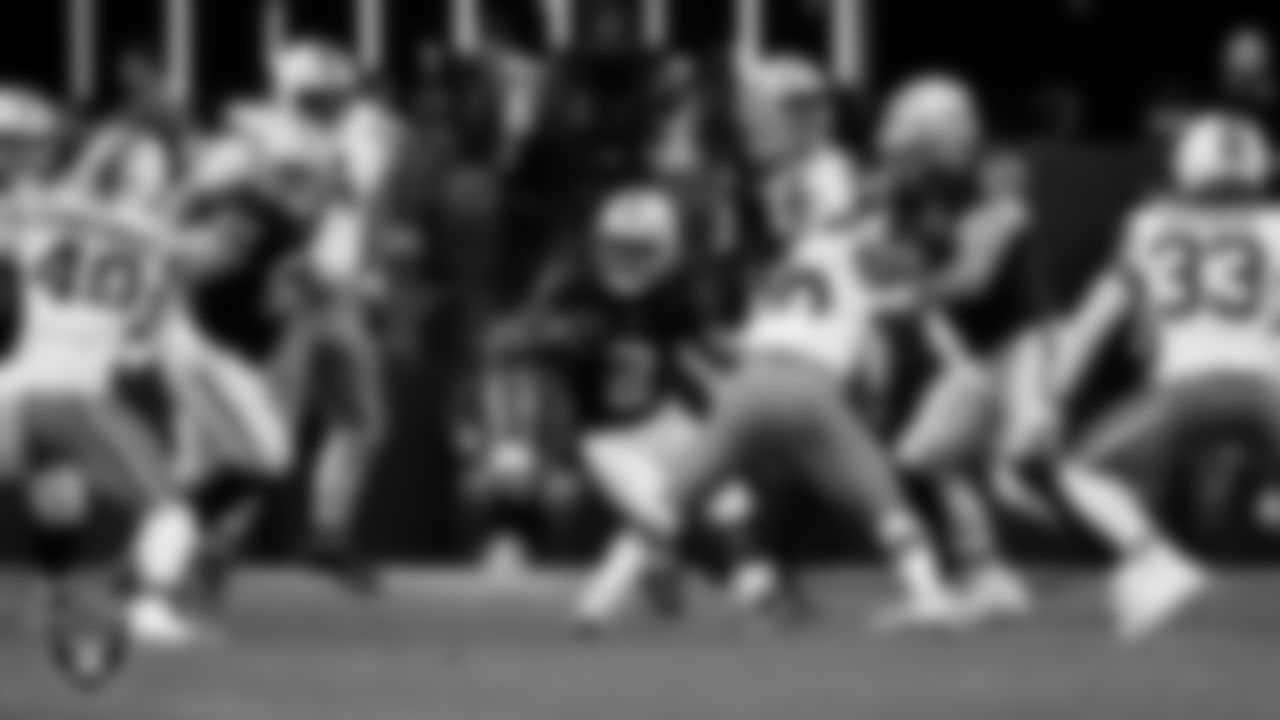 Las Vegas Raiders running back Ashton Jeanty (2) rushes during the regular season home game against the Cleveland Browns at Allegiant Stadium.