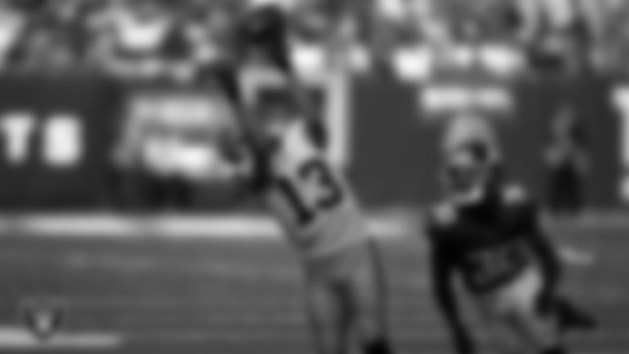 Las Vegas Raiders wide receiver Hunter Renfrow (13) makes a catch during the regular season away game against the New York Giants at MetLife Stadium, Sunday, November 7, 2021, in East Rutherford, N.J.