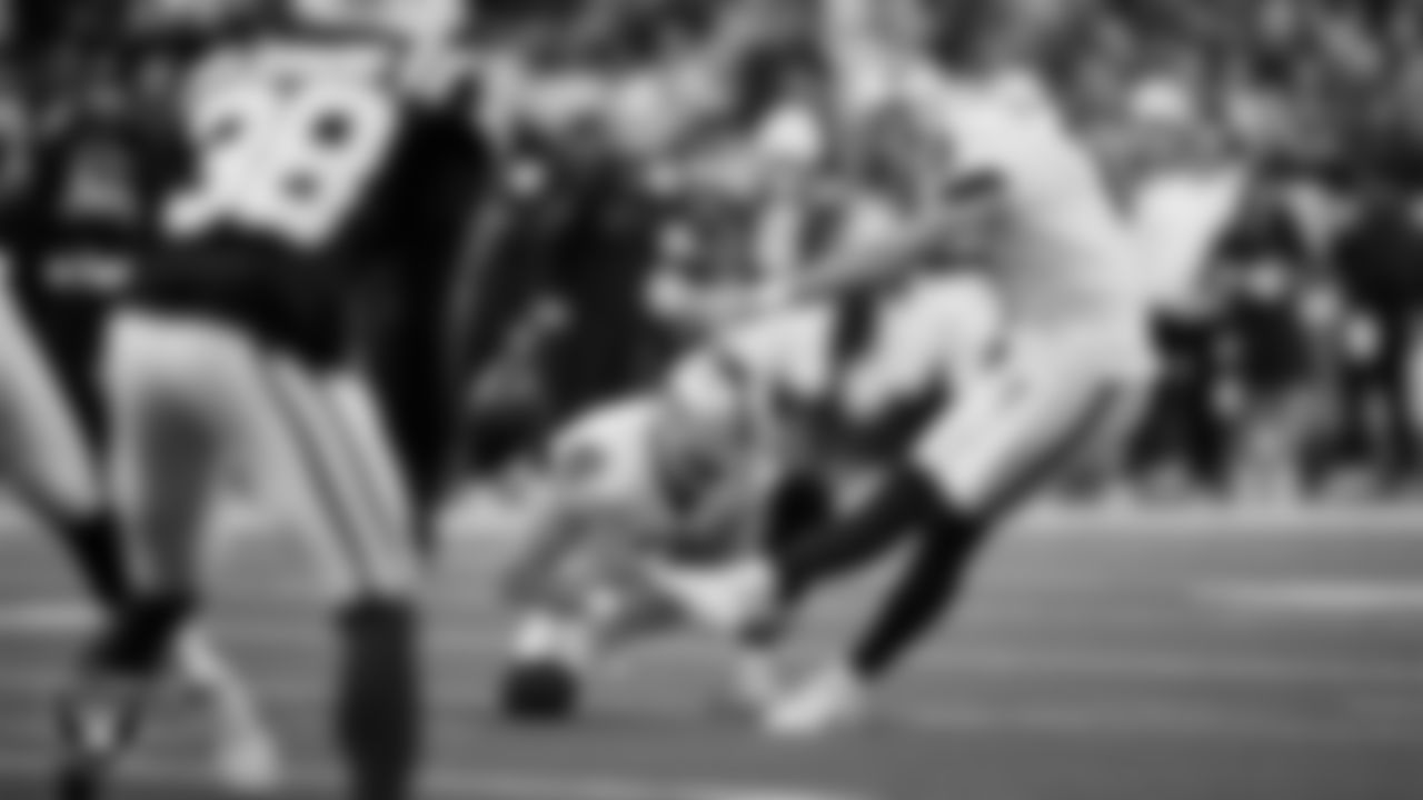 Las Vegas Raiders kicker Daniel Carlson (8) kicks a 24-yard field goal during the regular season away game against the Indianapolis Colts at Lucas Oil Stadium.