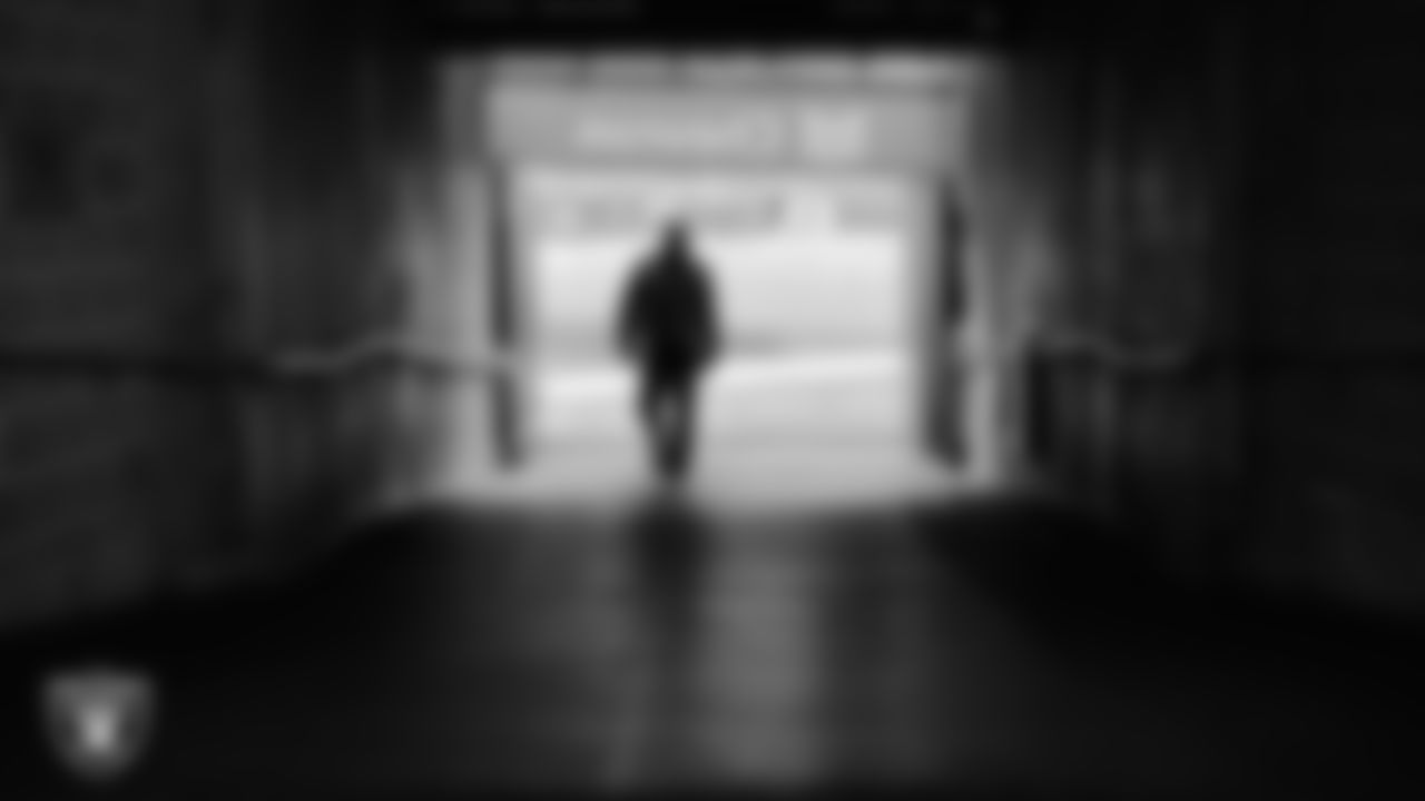 Las Vegas Raiders linebacker Jamal Adams (33) arrives to the regular season away game against the Houston Texans at NRG Stadium.