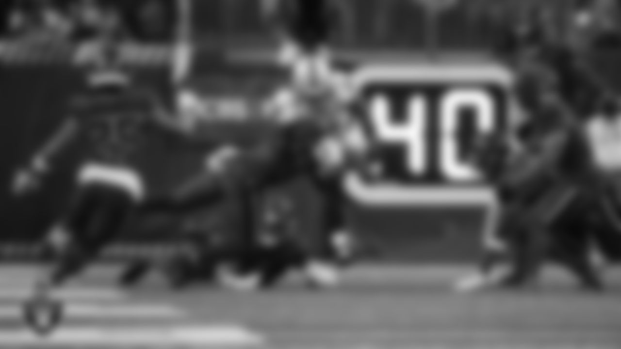 Las Vegas Raiders running back Ashton Jeanty (2) rushes during the regular season away game against the Houston Texans at NRG Stadium.