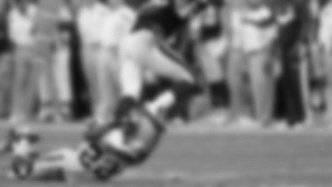 Oakland Raiders running back Taiwan Jones (22) during the regular season away game against the Houston Texans at NRG Stadium, Sunday, October 9, 2011, in Houston, Texas.