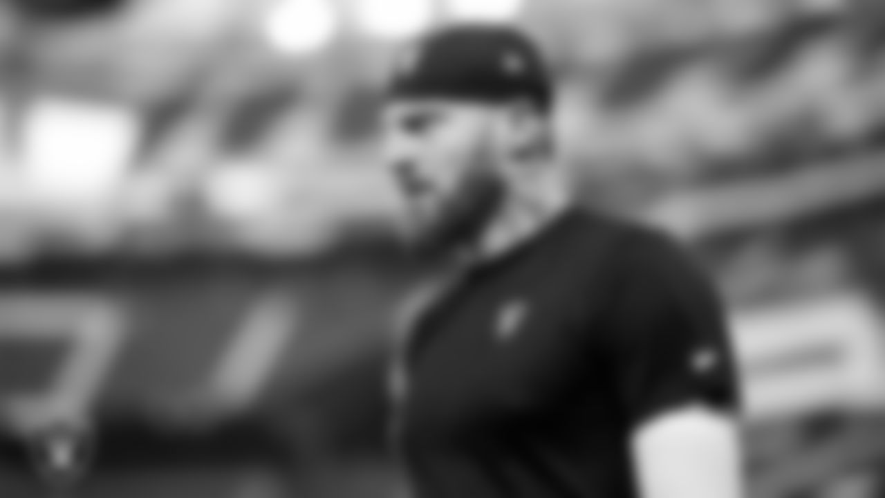 Las Vegas Raiders defensive end Maxx Crosby (98) warming up before the regular season away game against the Los Angeles Chargers at SoFi Stadium.