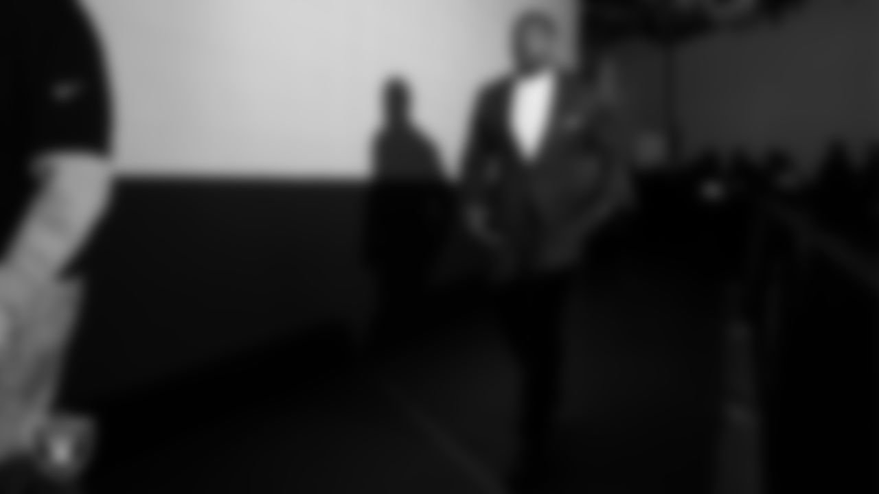 Las Vegas Raiders defensive tackle Thomas Booker IV (99) arrives to the regular season away game against the Philadelphia Eagles at Lincoln Financial Field.