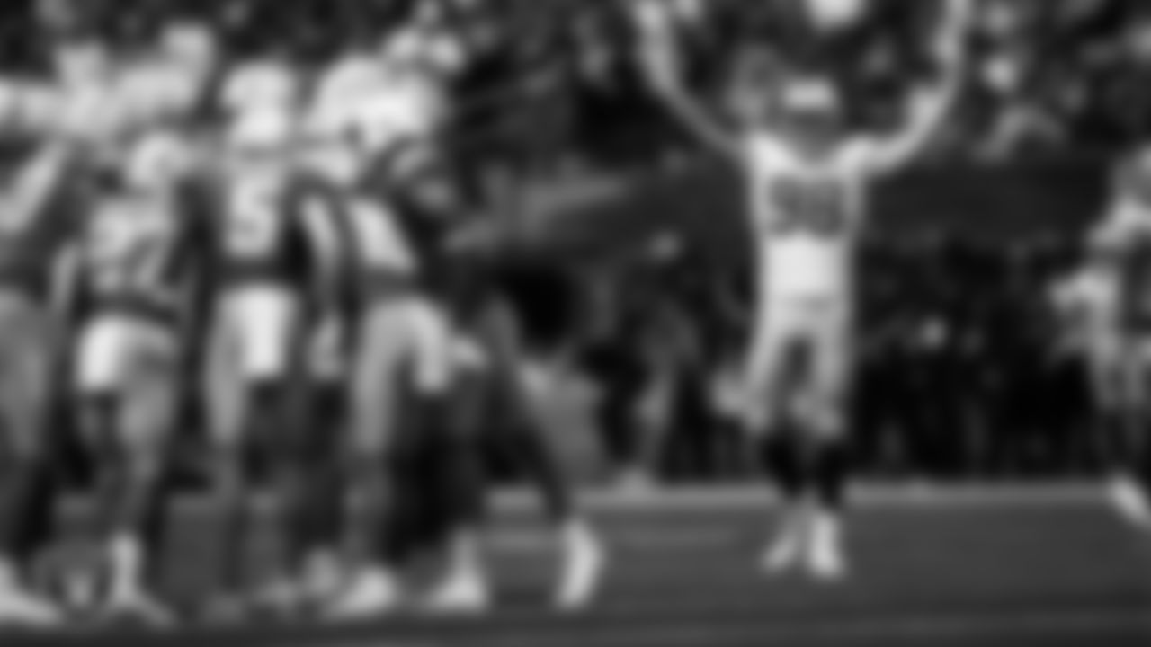 Las Vegas Raiders defensive end Maxx Crosby (98) pumps up the crowd during the regular season away game against the Los Angeles Chargers at SoFi Stadium, Sunday, September 8, 2024, in Inglewood, Calif.