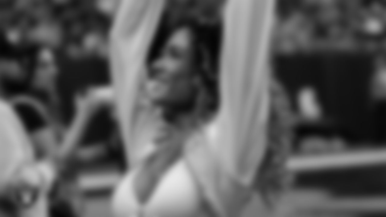 Raiderette Jenna on the sidelines during the regular season home game against the Kansas City Chiefs at Allegiant Stadium.