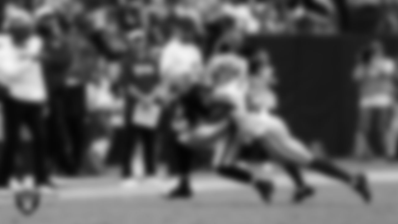 Las Vegas Raiders wide receiver Alex Bachman (81) during the preseason home game against the San Francisco 49ers at Allegiant Stadium.