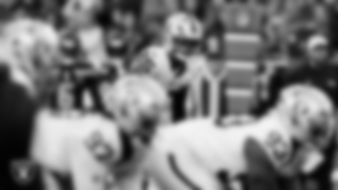 Las Vegas Raiders cornerback Decamerion Richardson (25) lines up before the snap during the preseason away game against the Seattle Seahawks at Lumen Field.
