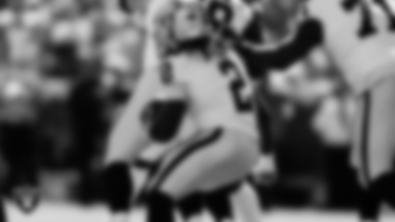 Las Vegas Raiders running back Ashton Jeanty (2) during the regular season away game against the Kansas City Chiefs at GEHA Field at Arrowhead Stadium.