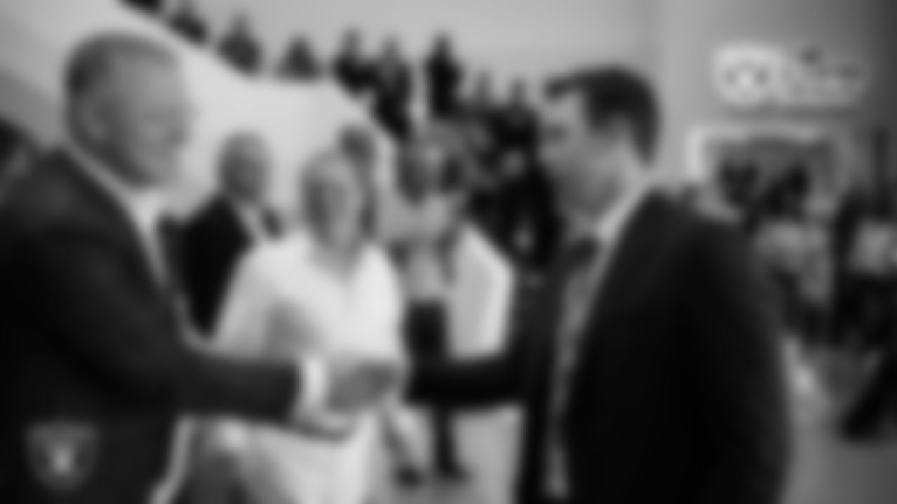 Las Vegas Raiders alumnus Howie Long welcomes Raiders Head Coach Klint Kubiak to Intermountain Health Performance Center.