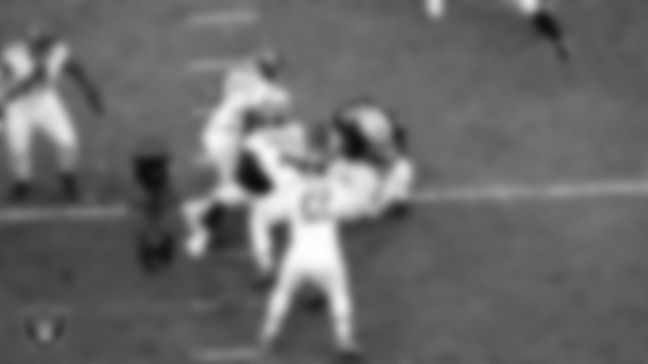 Las Vegas Raiders defensive tackle Jonah Laulu (96) during the regular season home game against the Tennessee Titans at Allegiant Stadium.