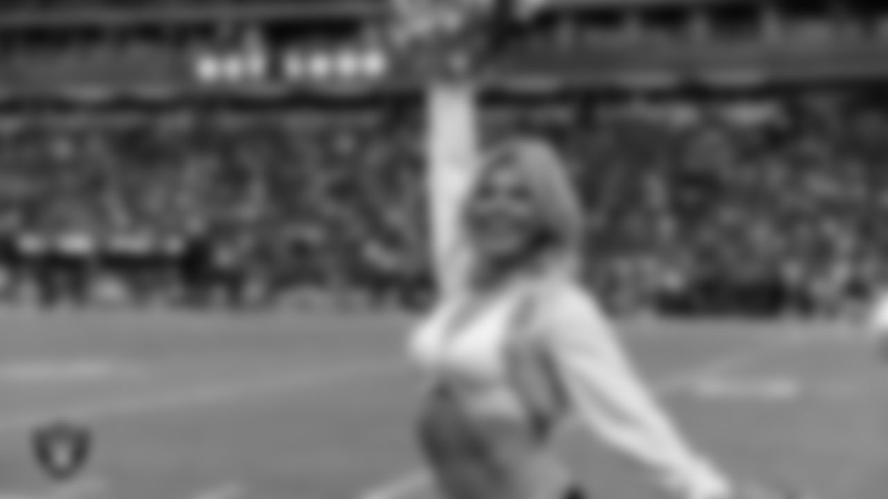 Raiderette Isabella on the sidelines during the regular season home game against the Tennessee Titans at Allegiant Stadium.