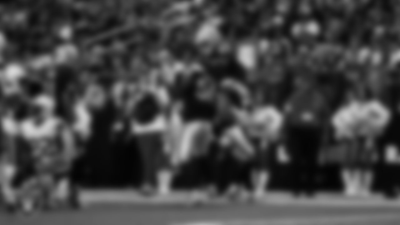 Las Vegas Raiders linebacker Elandon Roberts (52) celebrates with linebacker Devin White (45) after making a tackle during the regular season home game against the Cleveland Browns at Allegiant Stadium.