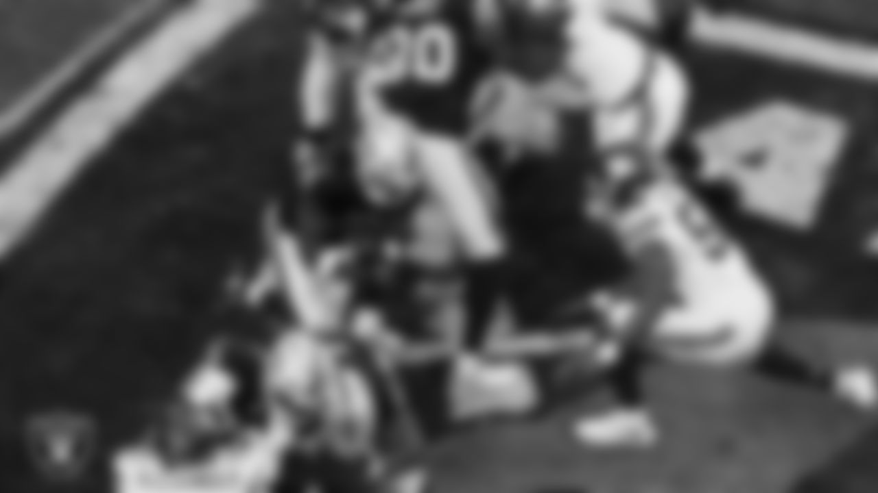 Las Vegas Raiders running back Ashton Jeanty (2) rushes during the regular season home game against the New York Giants at Allegiant Stadium.