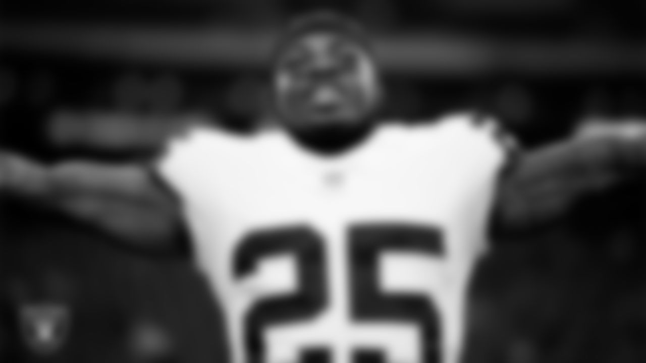 Las Vegas Raiders cornerback Decamerion Richardson (25) warming up before the regular season away game against the Houston Texans at NRG Stadium.