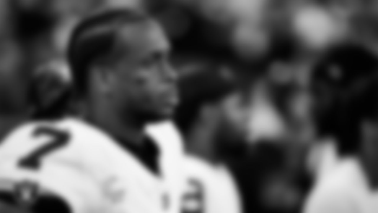 Las Vegas Raiders quarterback Geno Smith (7) during the national anthem before the regular season away game against the Indianapolis Colts at Lucas Oil Stadium.