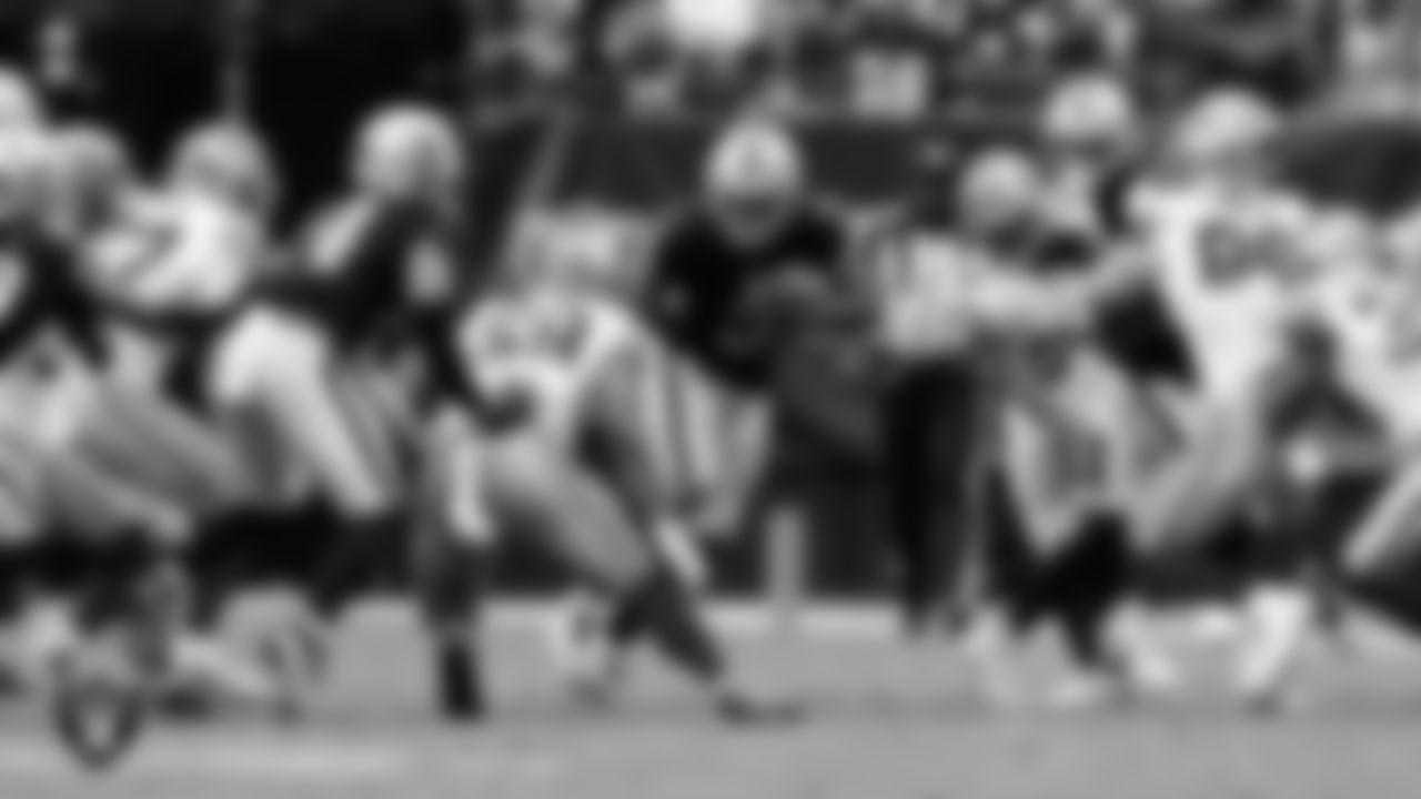 Las Vegas Raiders running back Zamir White (3) during the preseason home game against the San Francisco 49ers at Allegiant Stadium.
